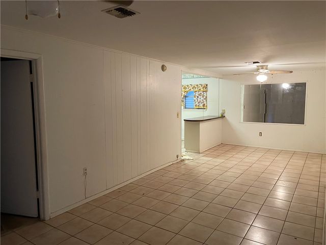 1101 Dewey Ave, Alice, TX 78332