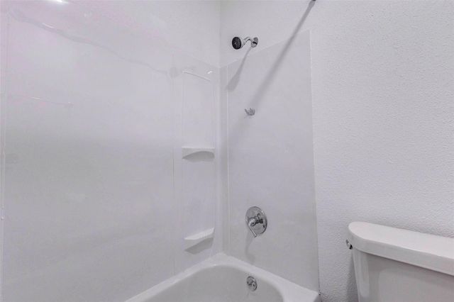 8034 Antoine Drive 231, Houston, TX 77088