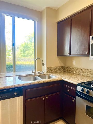 14 Via Entrada, Rancho Santa Margarita, CA 92688