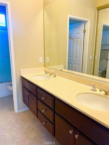 14 Via Entrada, Rancho Santa Margarita, CA 92688
