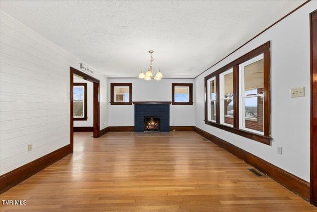 1023 Carolina Avenue, Bristol, TN 37620