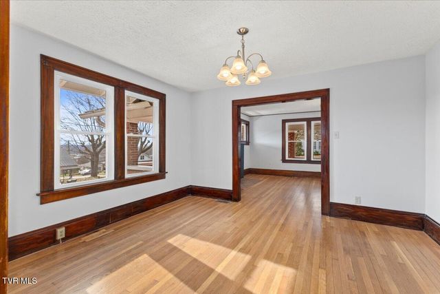 1023 Carolina Avenue, Bristol, TN 37620