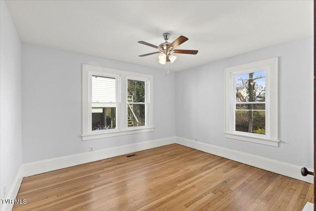 1023 Carolina Avenue, Bristol, TN 37620