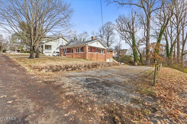 1023 Carolina Avenue, Bristol, TN 37620