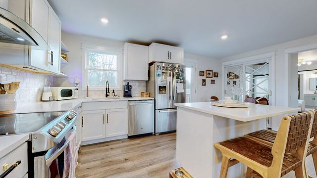 2320 31W Highway S, White House, TN 37188