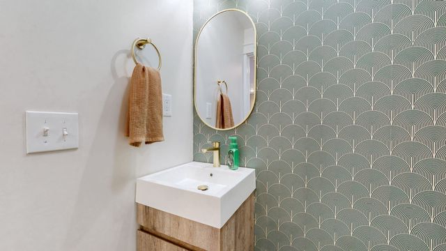 2320 31W Highway S, White House, TN 37188