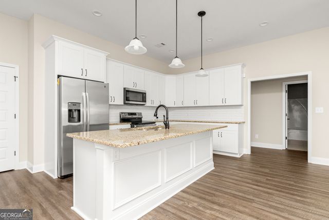 116 Sasanqua Drive, Warner Robins, GA 31088