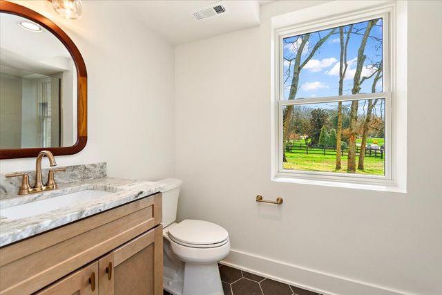 1409 Sneed Rd, W, Franklin, TN 37069