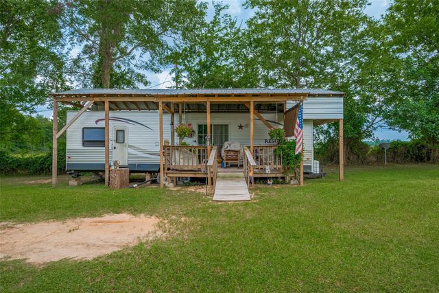 602 Fm 2693 Rd East, New Waverly, TX 77358