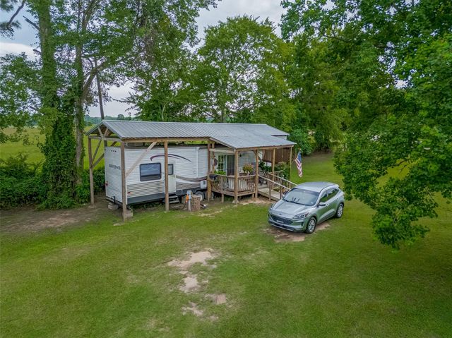 602 Fm 2693 Rd East, New Waverly, TX 77358