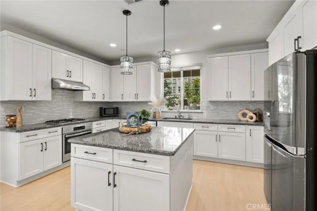 128 Mongoose, Irvine, CA 92618
