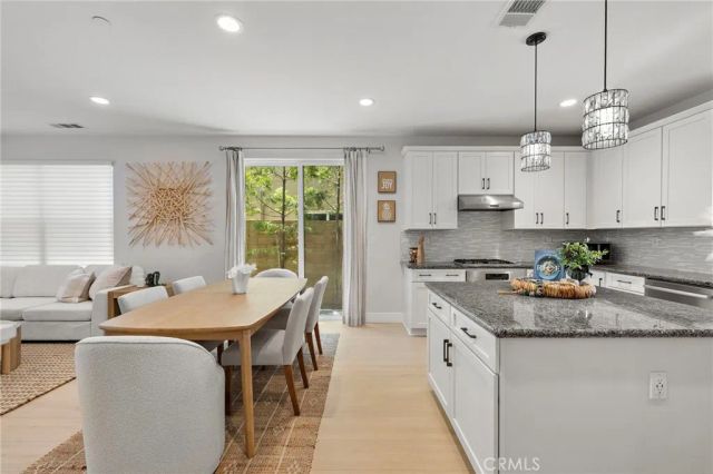 128 Mongoose, Irvine, CA 92618