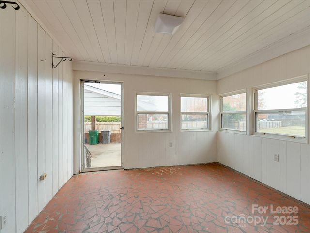 1432 Bevis Drive, Charlotte, NC 28209