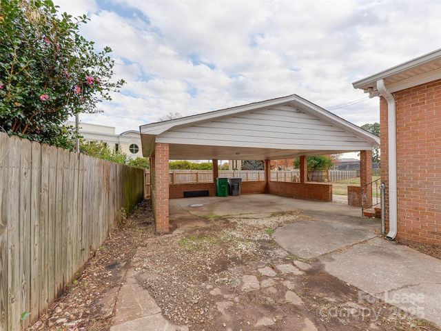 1432 Bevis Drive, Charlotte, NC 28209