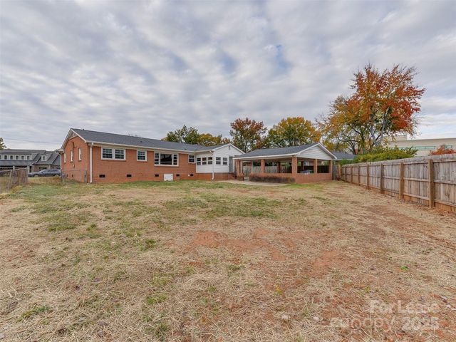 1432 Bevis Drive, Charlotte, NC 28209