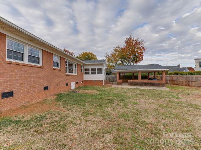 1432 Bevis Drive, Charlotte, NC 28209