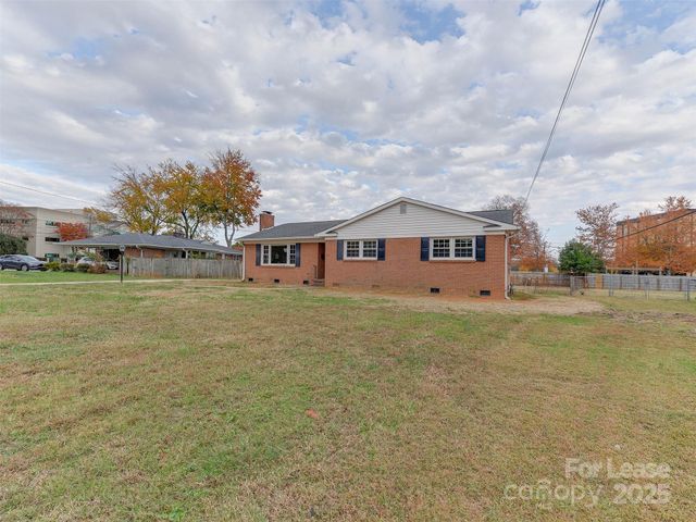 1432 Bevis Drive, Charlotte, NC 28209