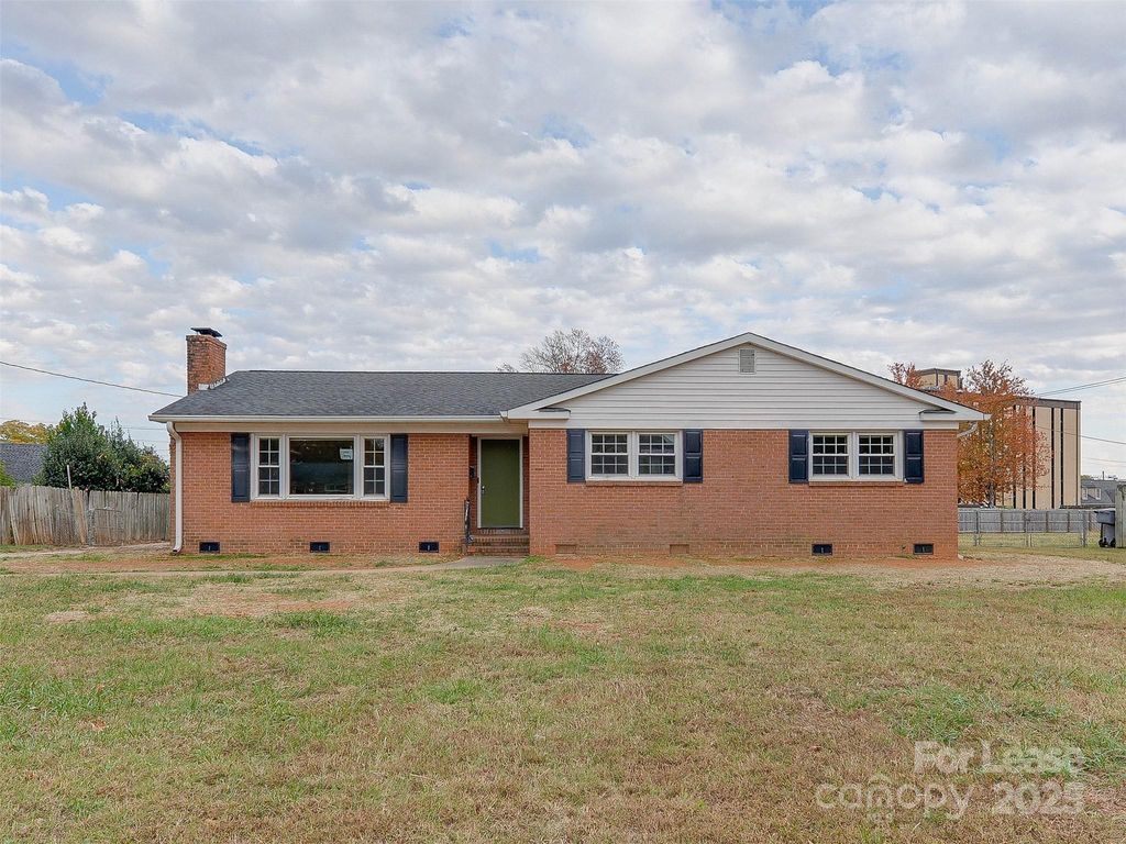 1432 Bevis Drive, Charlotte, NC 28209
