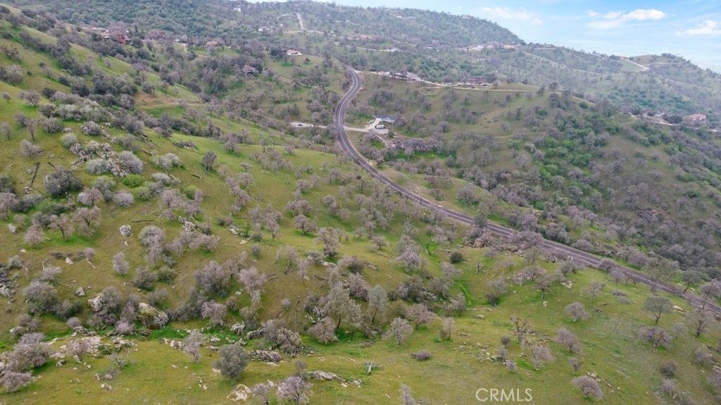 Image 3 of property listing at 0 Drake Court, Tehachapi, CA 93561