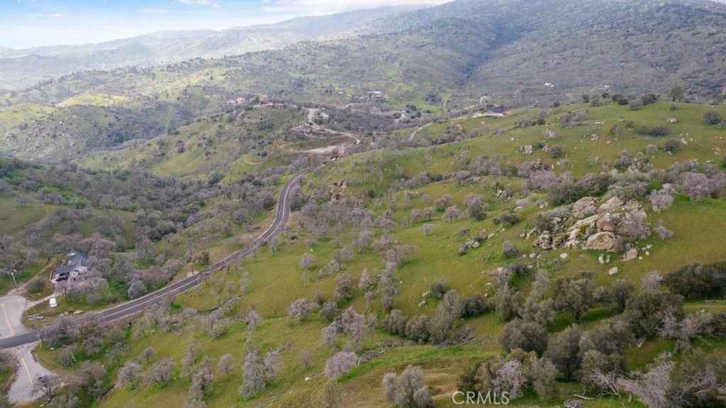 Image 4 of property listing at 0 Drake Court, Tehachapi, CA 93561