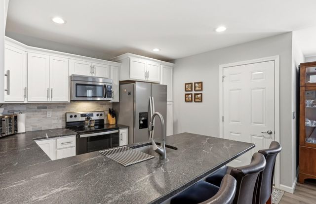437 Middle Creek Way, Berea, KY 40403