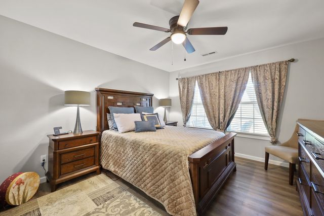 437 Middle Creek Way, Berea, KY 40403
