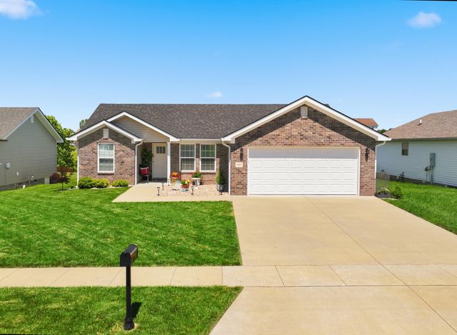 437 Middle Creek Way, Berea, KY 40403