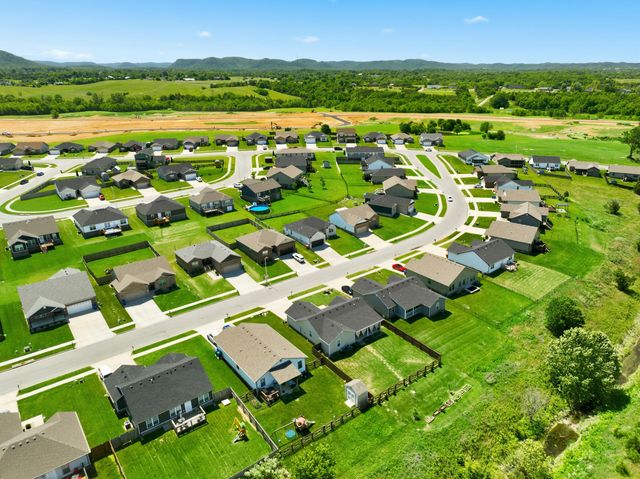 437 Middle Creek Way, Berea, KY 40403