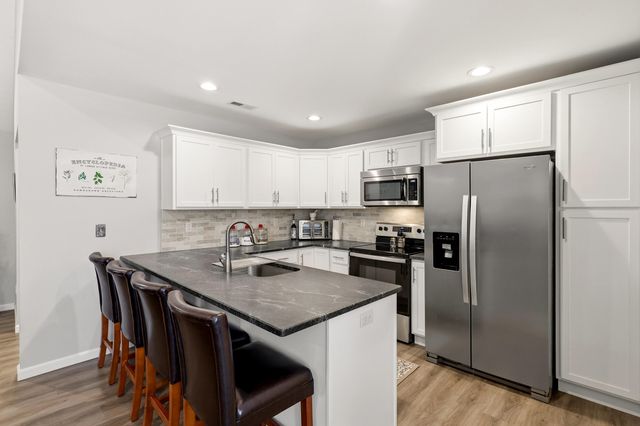 437 Middle Creek Way, Berea, KY 40403