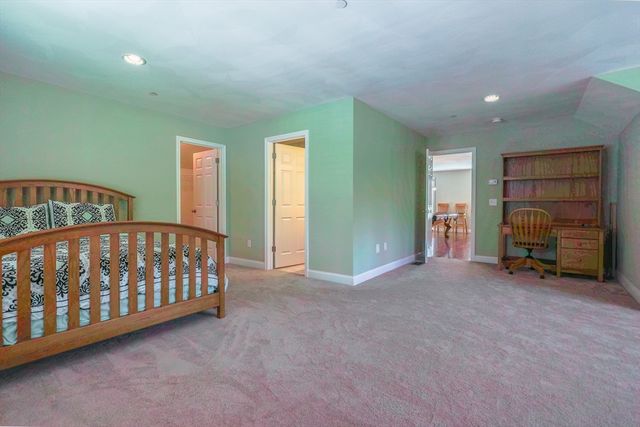 46 Front Nine Drive, Haverhill, MA 01832