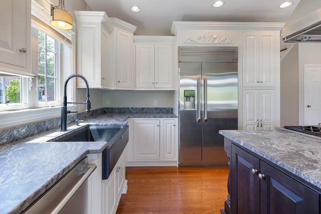 46 Front Nine Drive, Haverhill, MA 01832