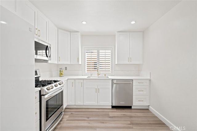 5255 Coldwater Canyon E, Sherman Oaks, CA 91401