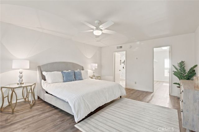 5255 Coldwater Canyon E, Sherman Oaks, CA 91401