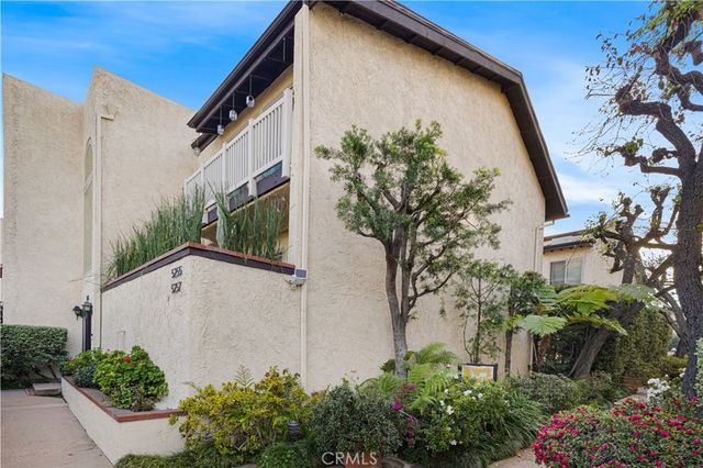 5255 Coldwater Canyon E, Sherman Oaks, CA 91401