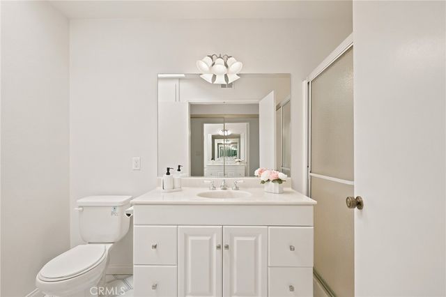5255 Coldwater Canyon E, Sherman Oaks, CA 91401