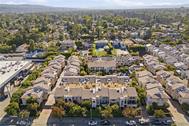 5255 Coldwater Canyon E, Sherman Oaks, CA 91401