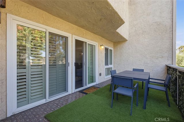 5255 Coldwater Canyon E, Sherman Oaks, CA 91401