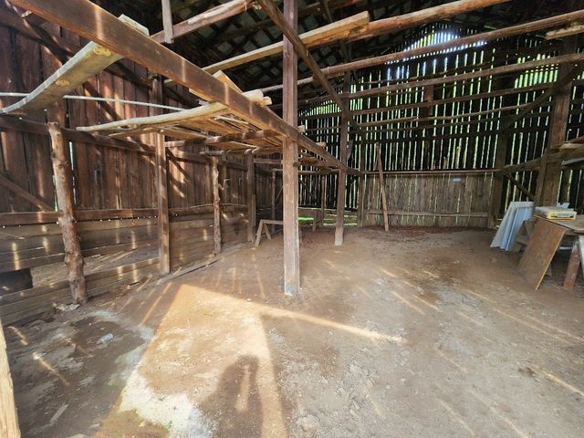 644 Webster Branch Ln, Whitleyville, TN 38588