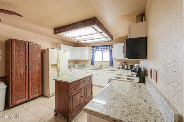 406 W 11TH Street, Eloy, AZ 85131