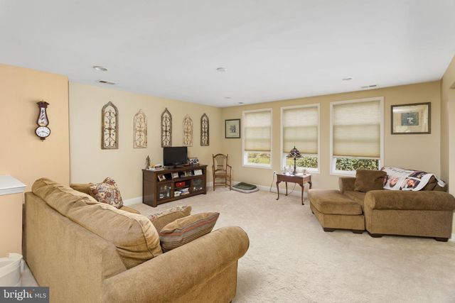 16 AQUADUCT, Monroe Township, NJ 08831