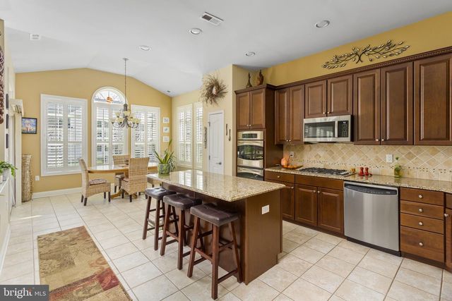 16 AQUADUCT, Monroe Township, NJ 08831