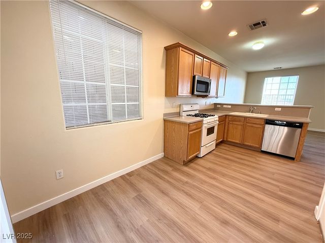 4074 Sparrow Rock Street, Las Vegas, NV 89129