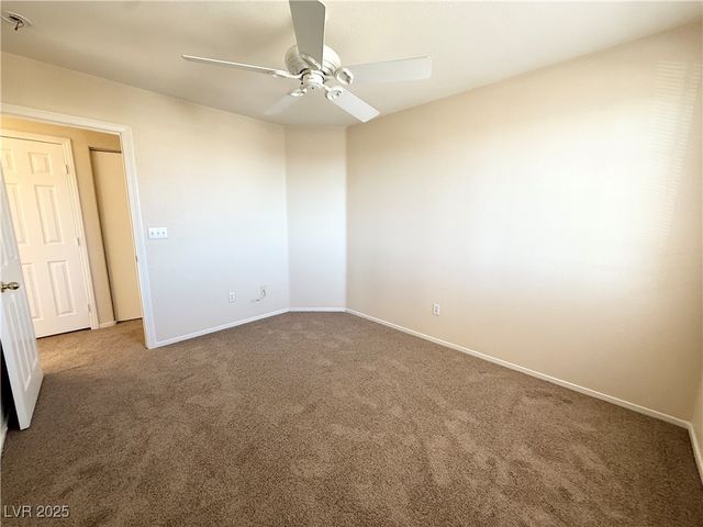 4074 Sparrow Rock Street, Las Vegas, NV 89129