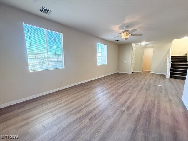 4074 Sparrow Rock Street, Las Vegas, NV 89129