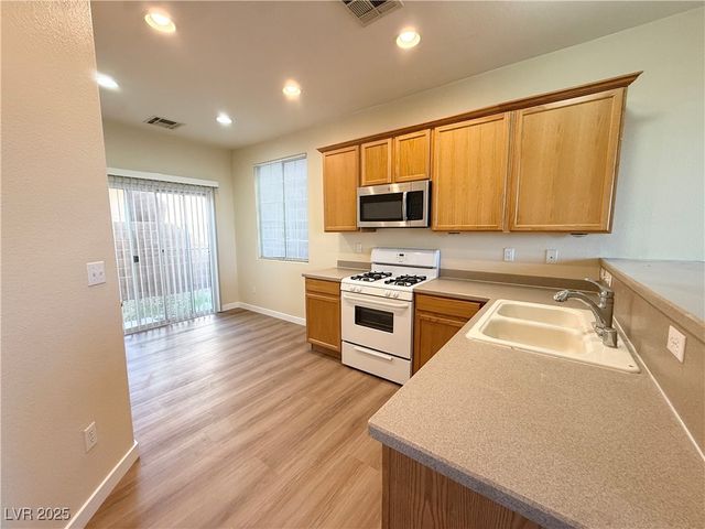 4074 Sparrow Rock Street, Las Vegas, NV 89129