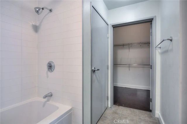 645 W 9th 742, Los Angeles, CA 90015