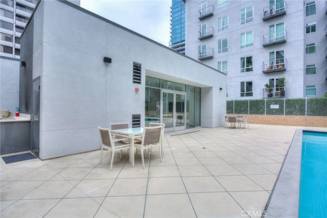 645 W 9th 742, Los Angeles, CA 90015