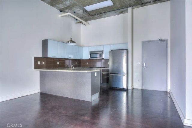 645 W 9th 742, Los Angeles, CA 90015