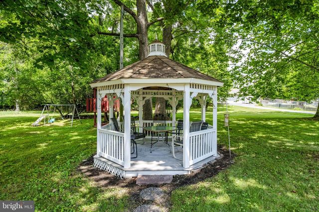 108 S 6TH ST, Denver, PA 17517
