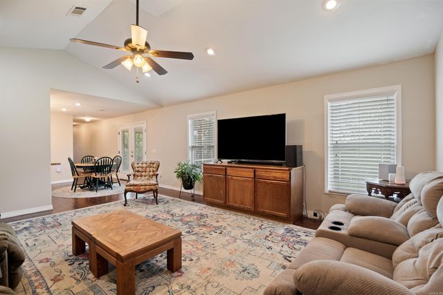 6053 N Central Avenue, Batesville, AR 72501
